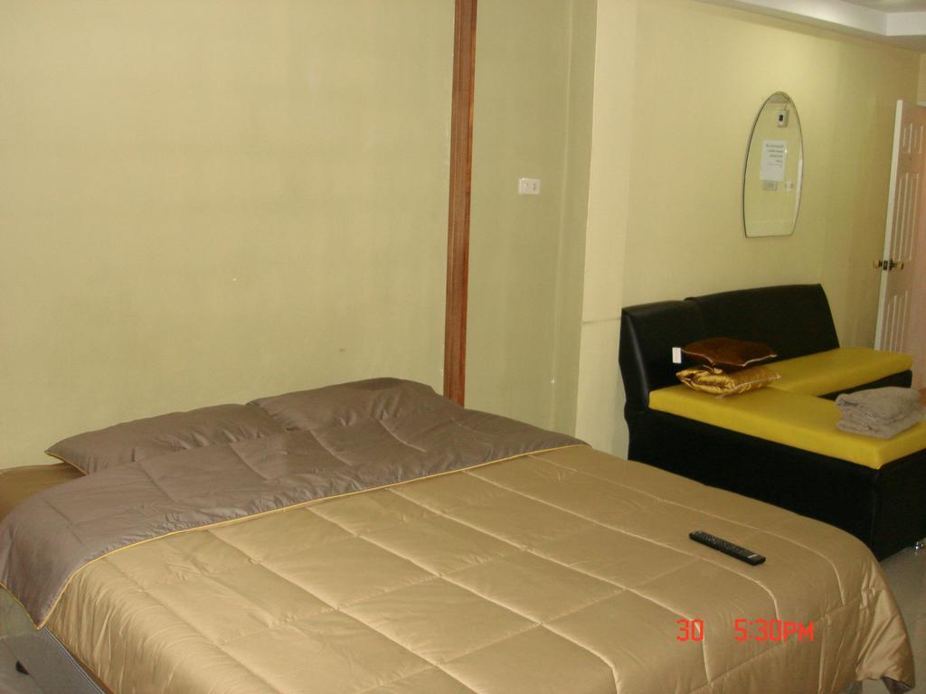 Kc'S Hideaway Hotel Jomtien Beach Exterior photo