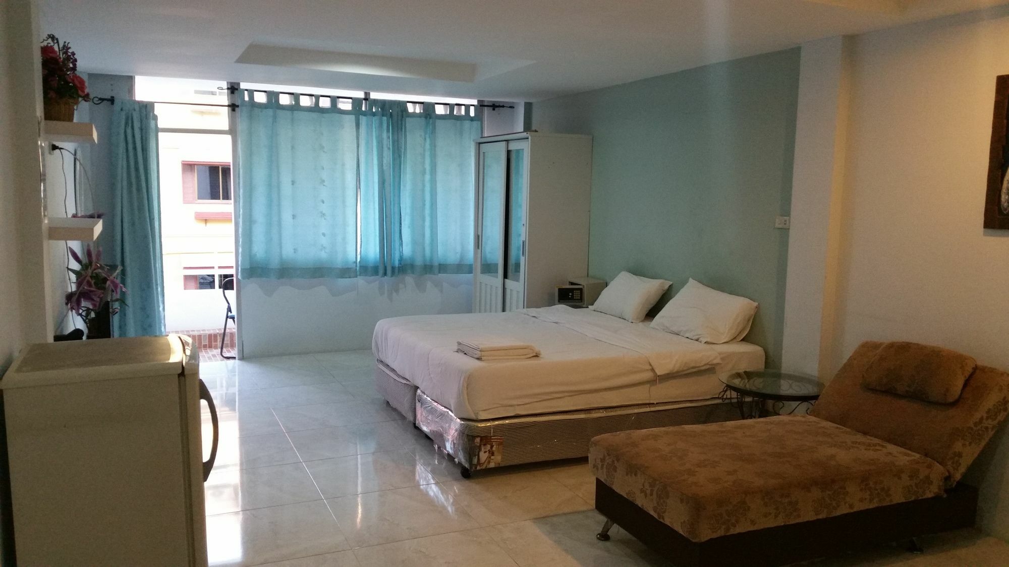 Kc'S Hideaway Hotel Jomtien Beach Exterior photo